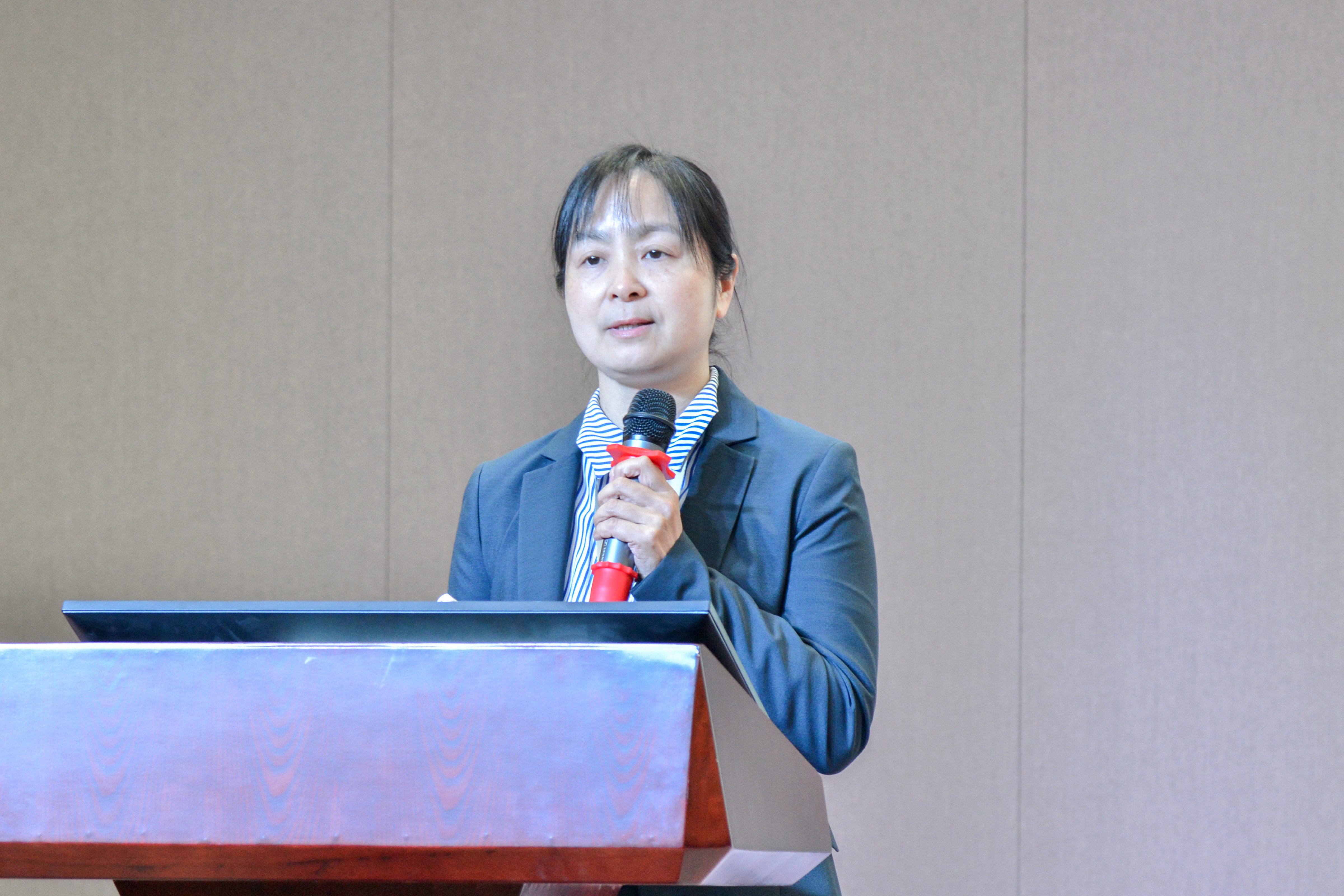 破風(fēng)浪 共揚(yáng)帆——巨人集團(tuán)公司召開(kāi)2024迎春大會(huì)