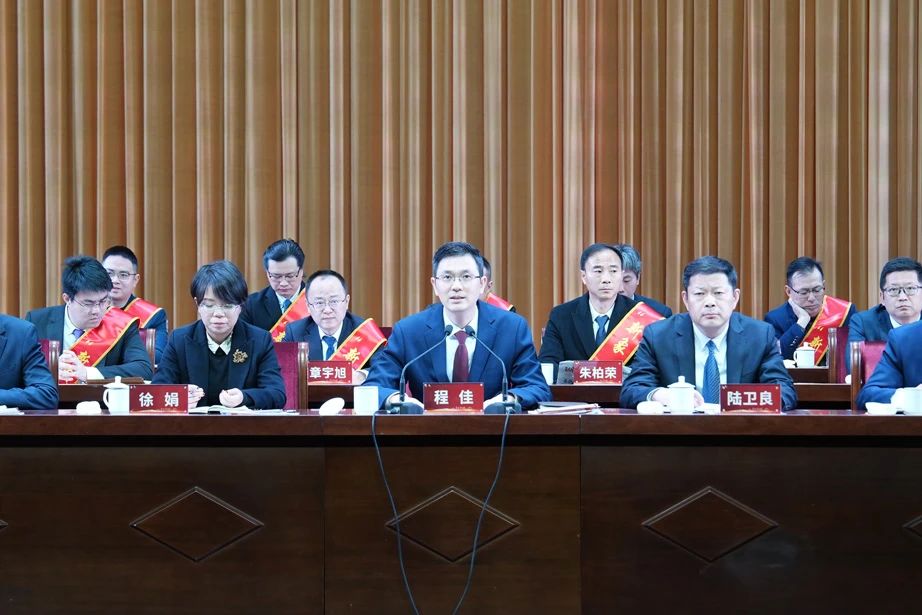 開門紅 | 巨人集團獲區(qū)多項表彰